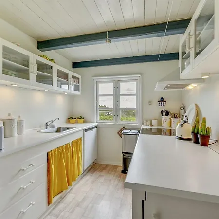 Feriehus Annika - From The Sea By Interhome