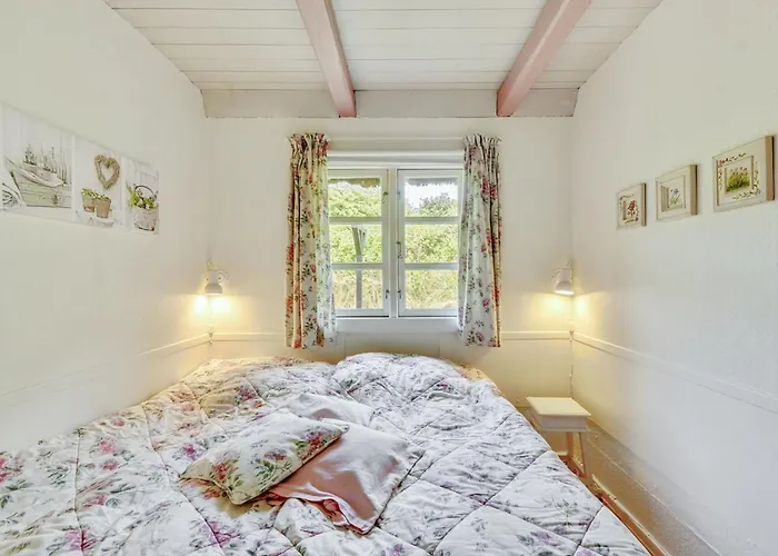 Vakantiehuis Annika - From The Sea By Interhome